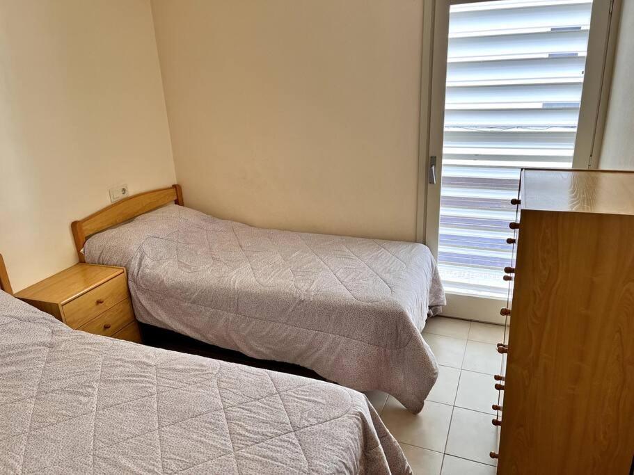 Piso Con Parking En El Centro A 2 Minutos De La Playa Apartment L' Escala Ngoại thất bức ảnh